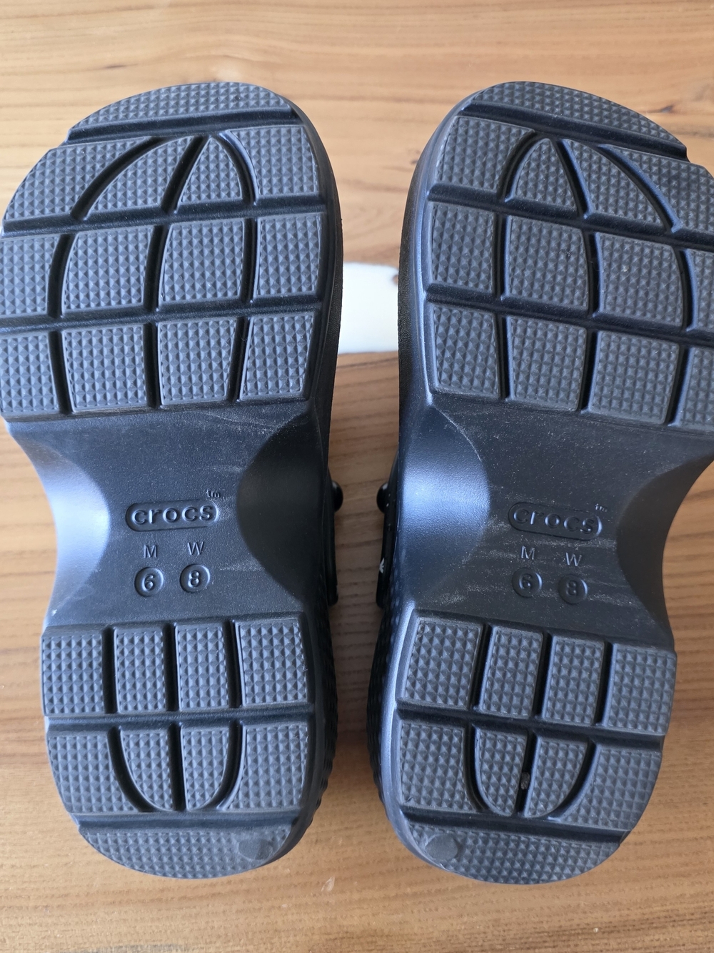 Crocs Wednesday Edition - Picture 6 of 7